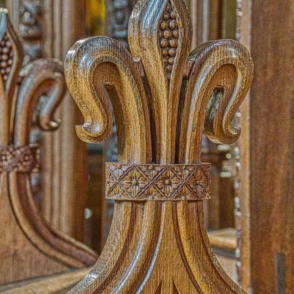 Poppy Head Pew Wood Carving Plain 20th Century Lydford Poppy Head Pew Wood Carving Plain 20th Century Lydford